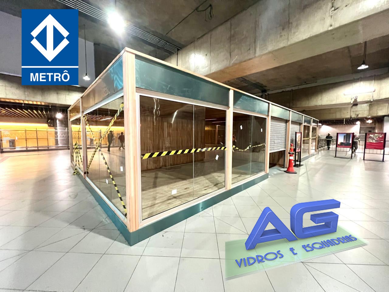 Cabine de Vidro na Estação Faria Lima do Metrô de São Paulo